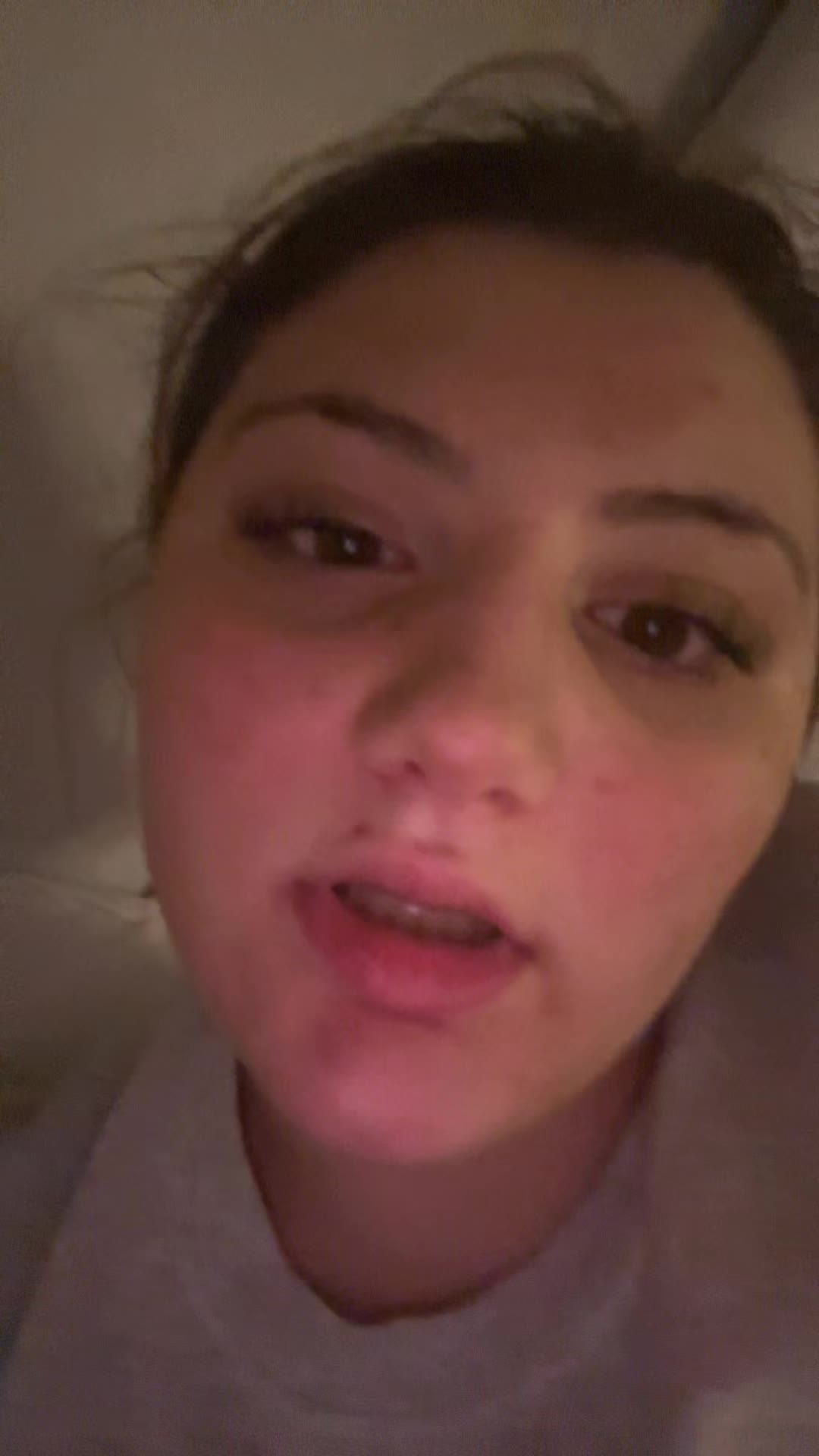 @mia holt