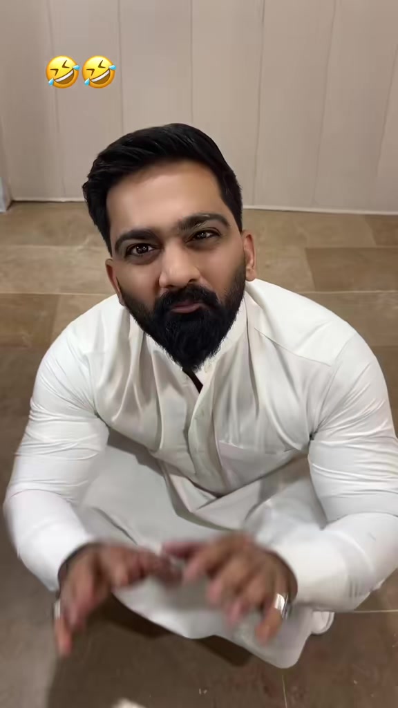 @Husnii_bawa1991