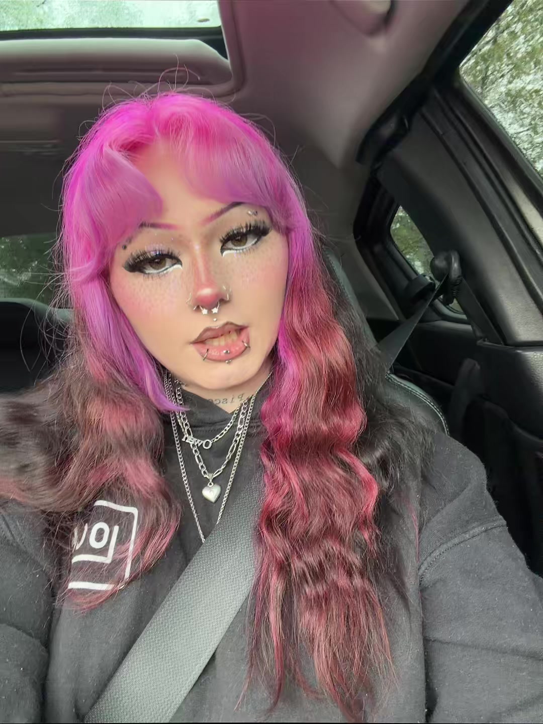 @🕸️