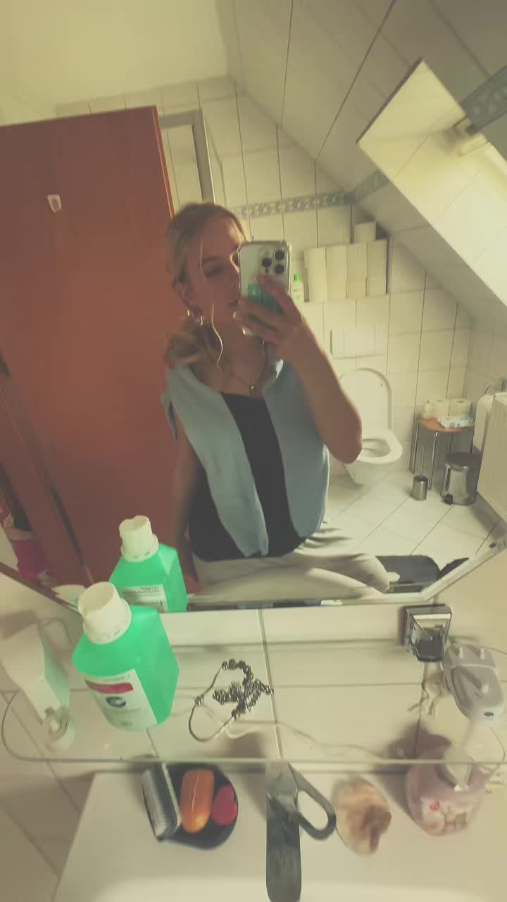 @lauravibe.xo