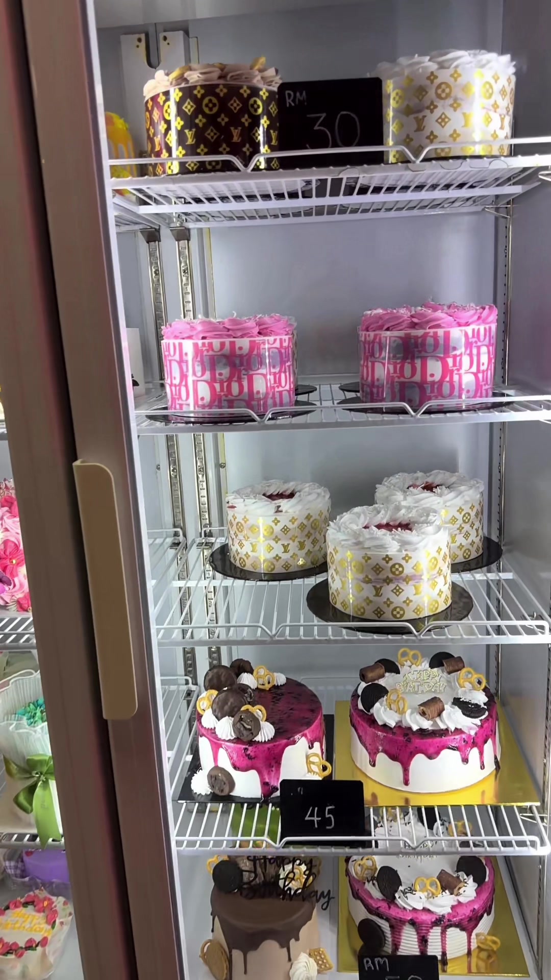 @oh.cakesempire