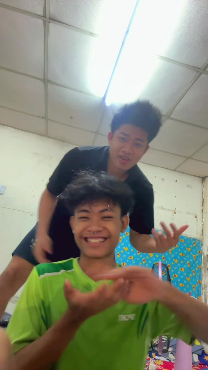 @Favian🦇