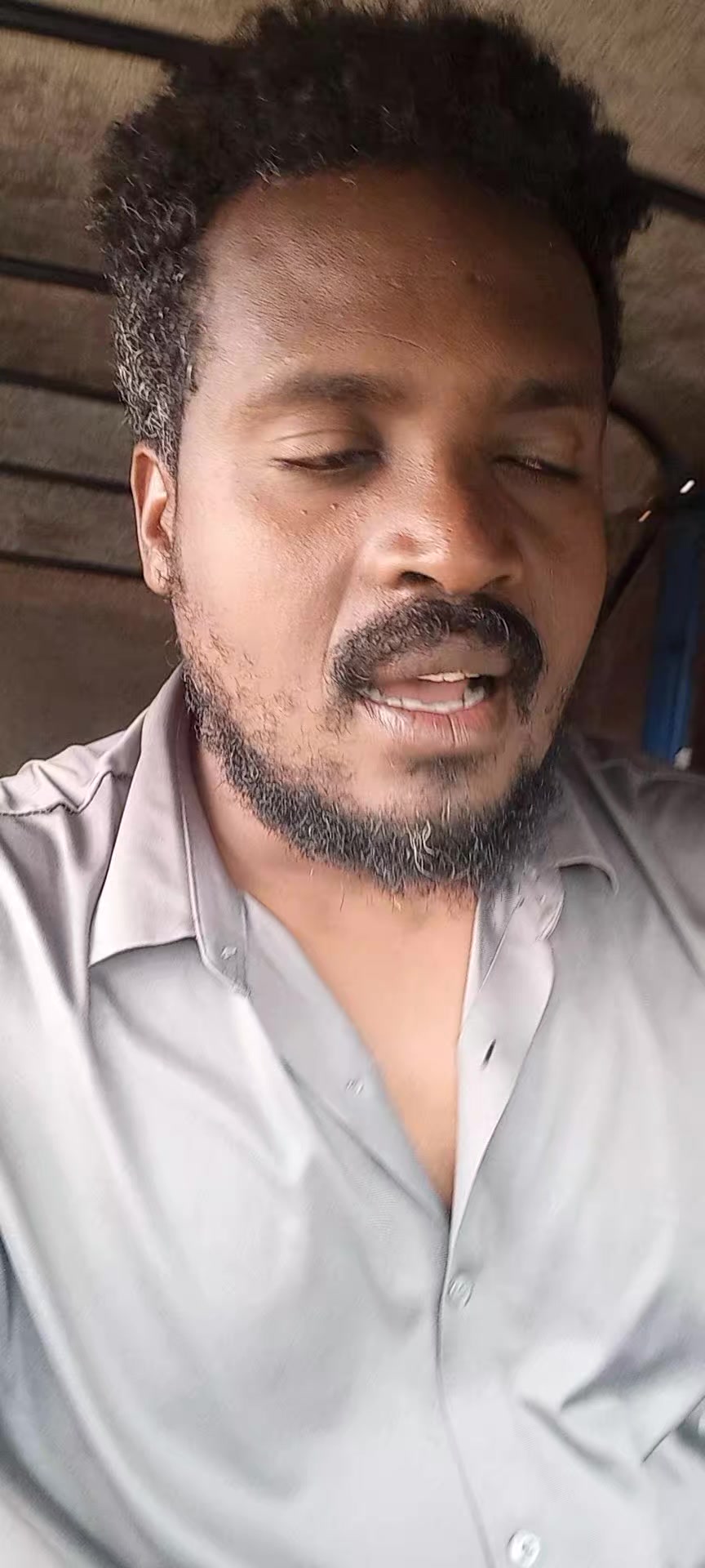 @ዲዮ ነኝ ወርቃማው ቁልፍ