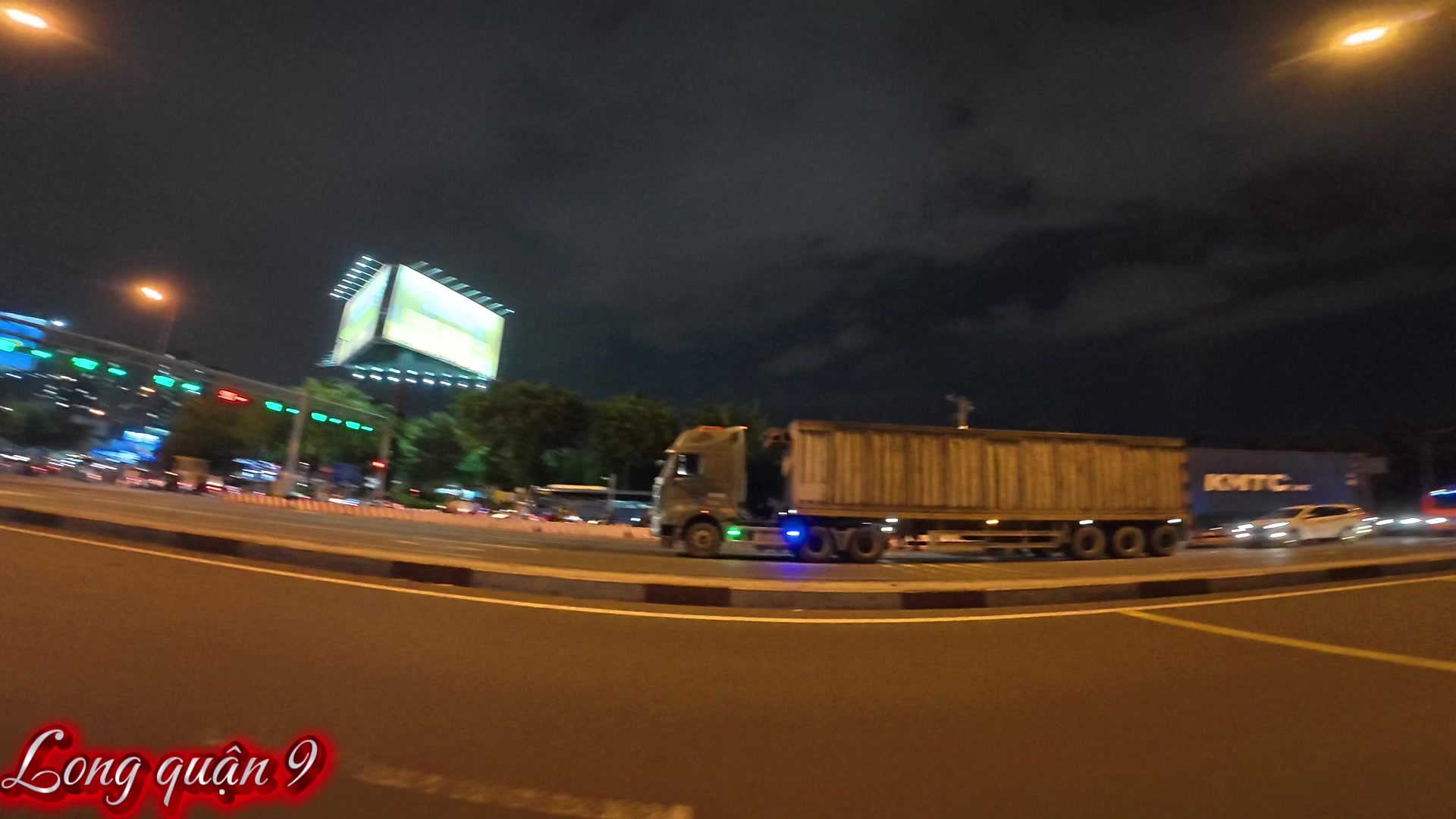 @Long Quận 9