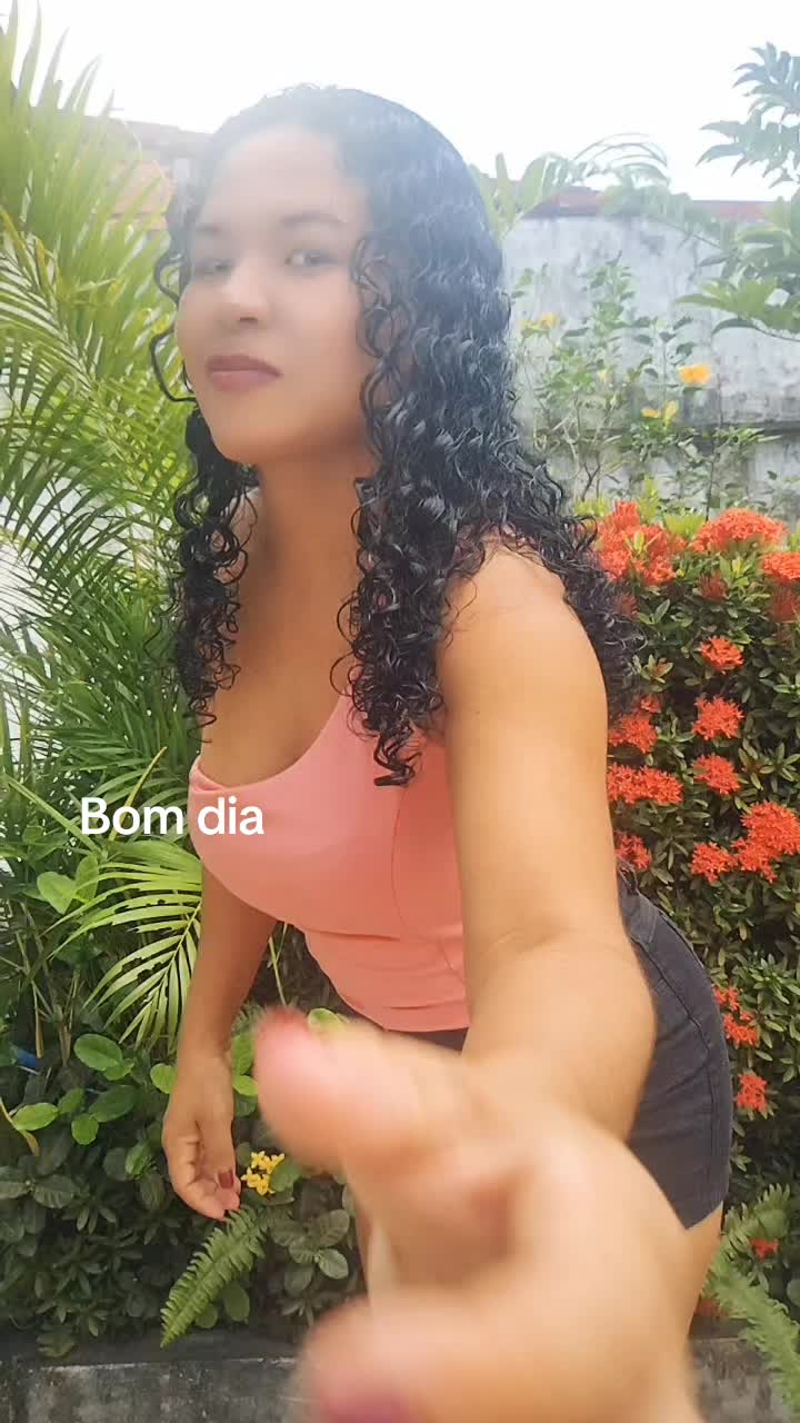 @Cristiane cristal 123