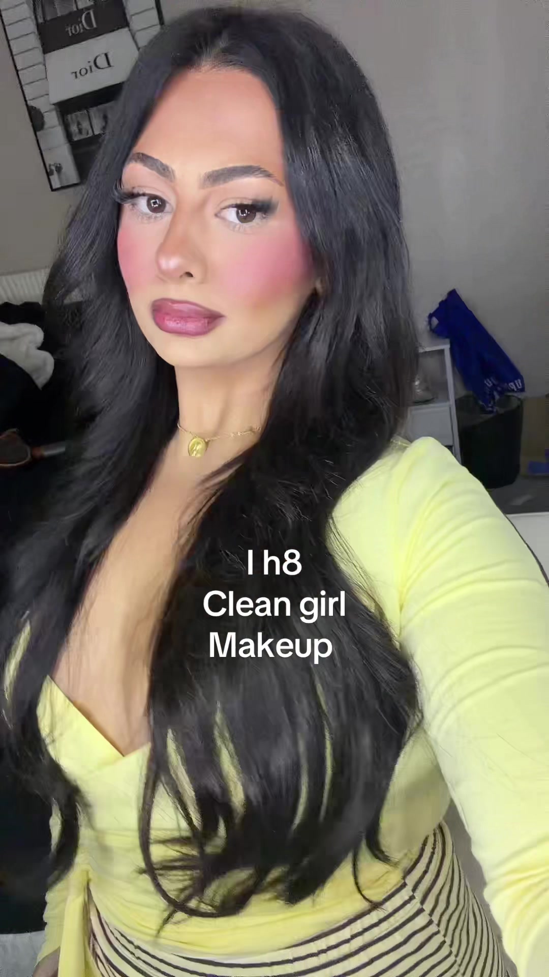 @Sinnnthia