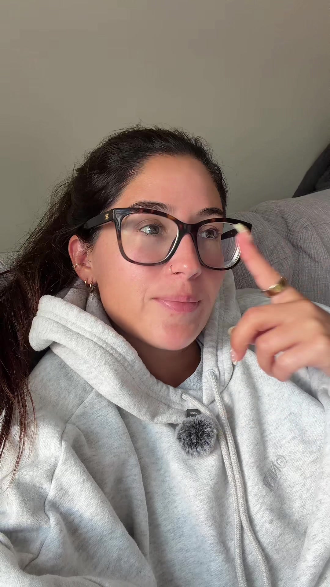 @Nursejoelle_