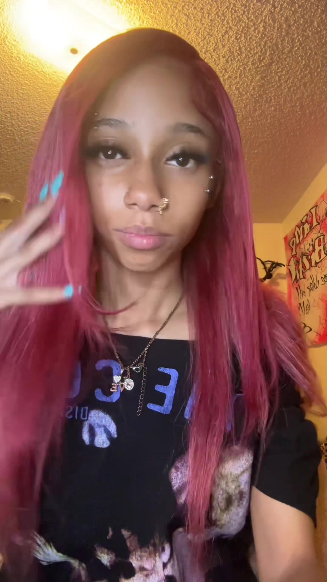 @tiashairboutique