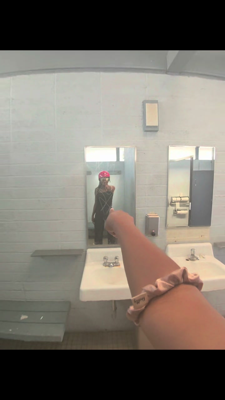 @jessreviewz