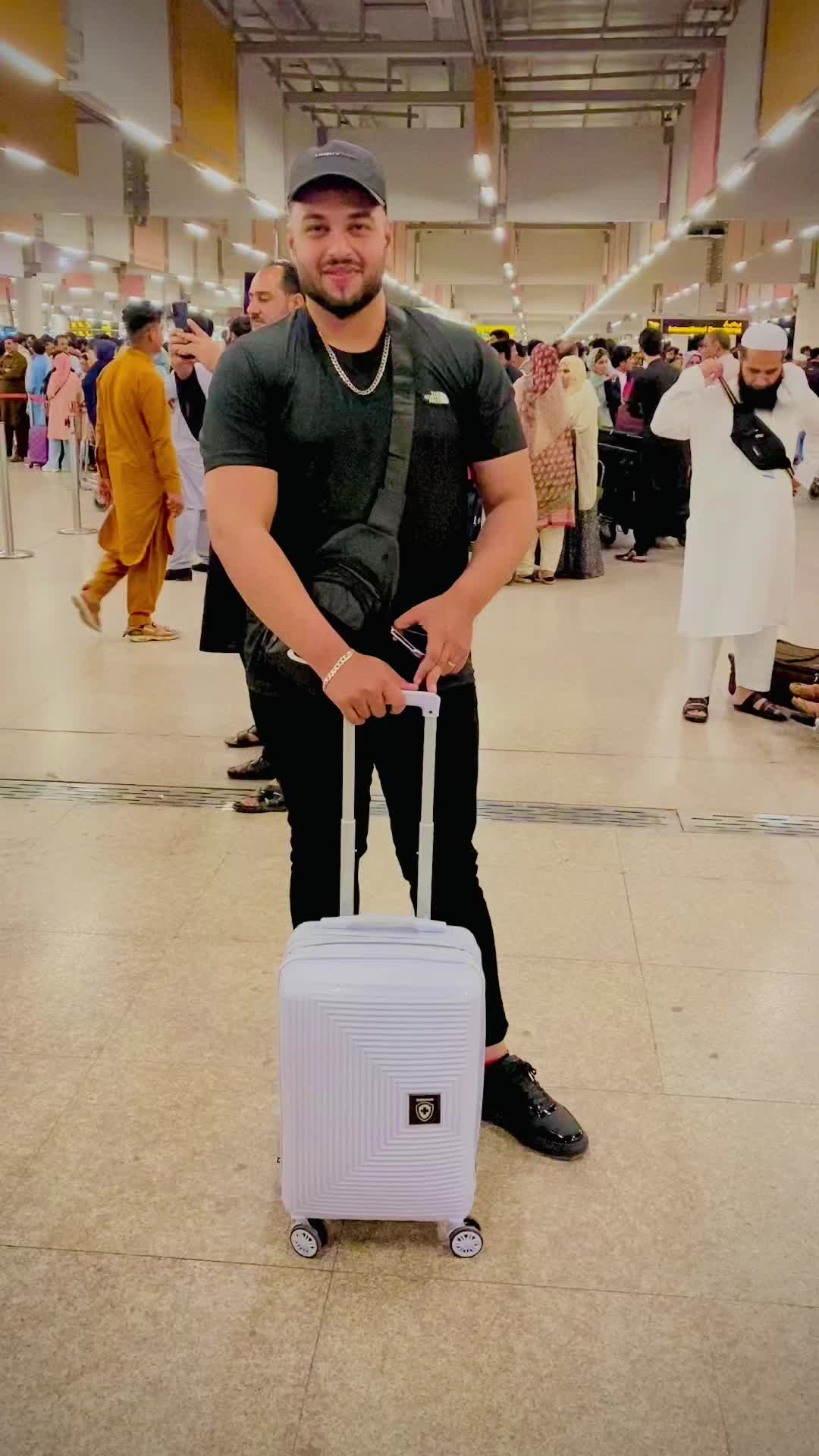 @Malik Mussawar 🇬🇧🇵🇰