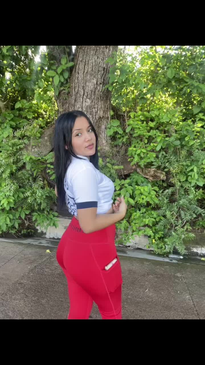 @Eleny Joya