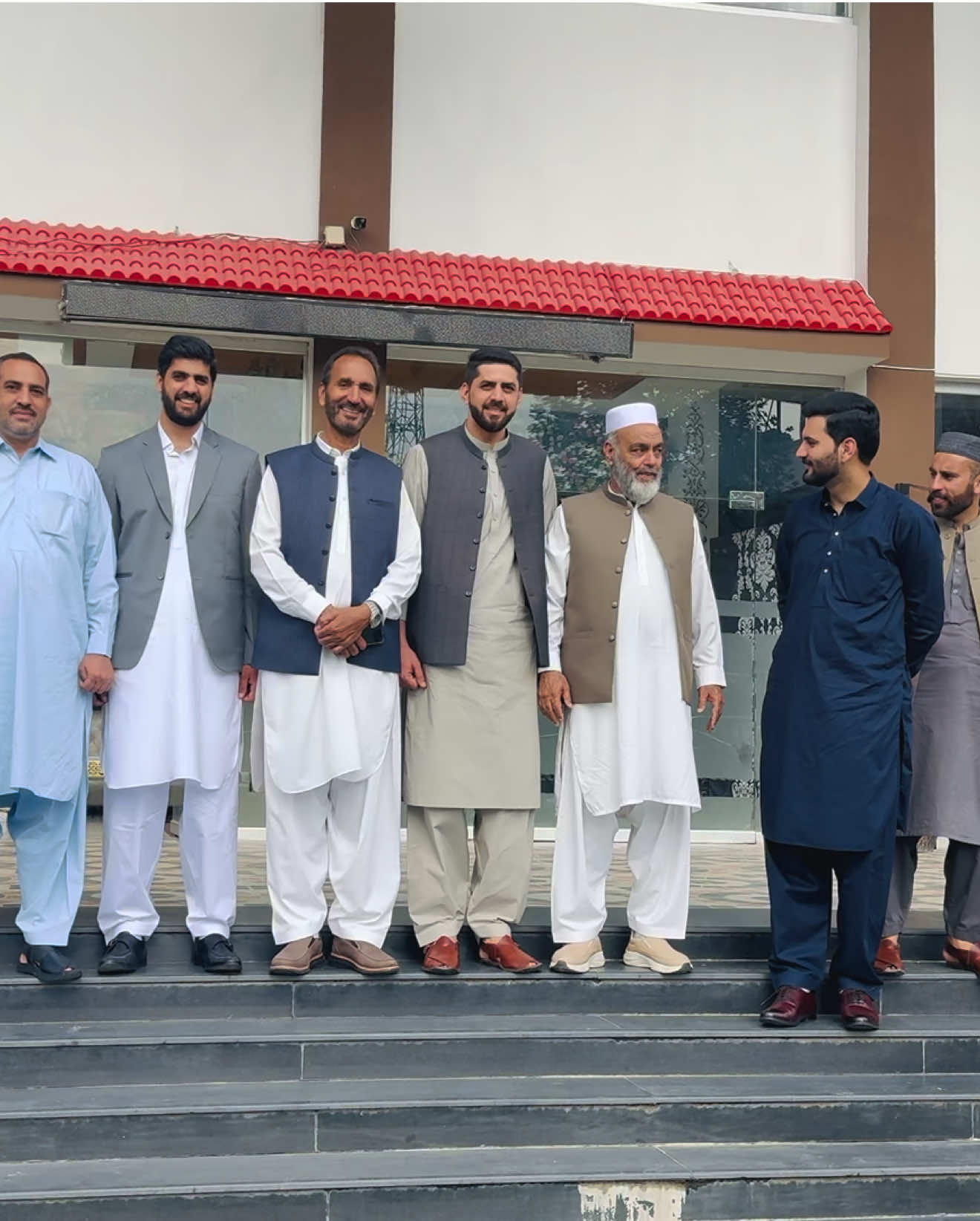 @عمیر خان