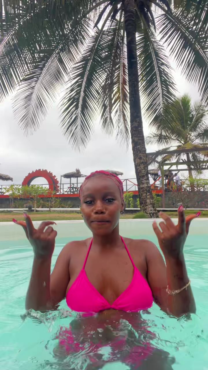 @&Uuml;r f&aacute;v 𝐒𝐡𝐚 𝐋𝐲𝐧🇬🇭🇱🇷