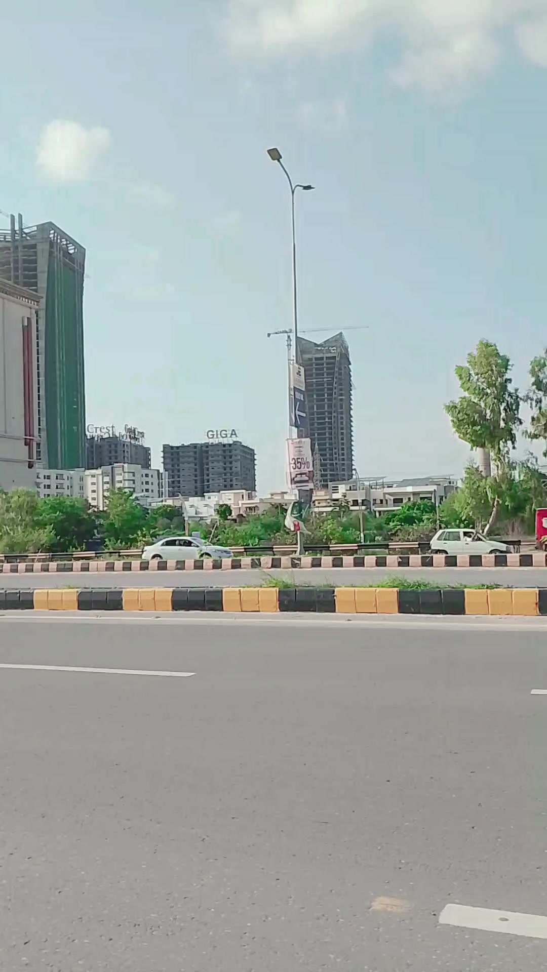 @Apna Khanewal " 👀👅