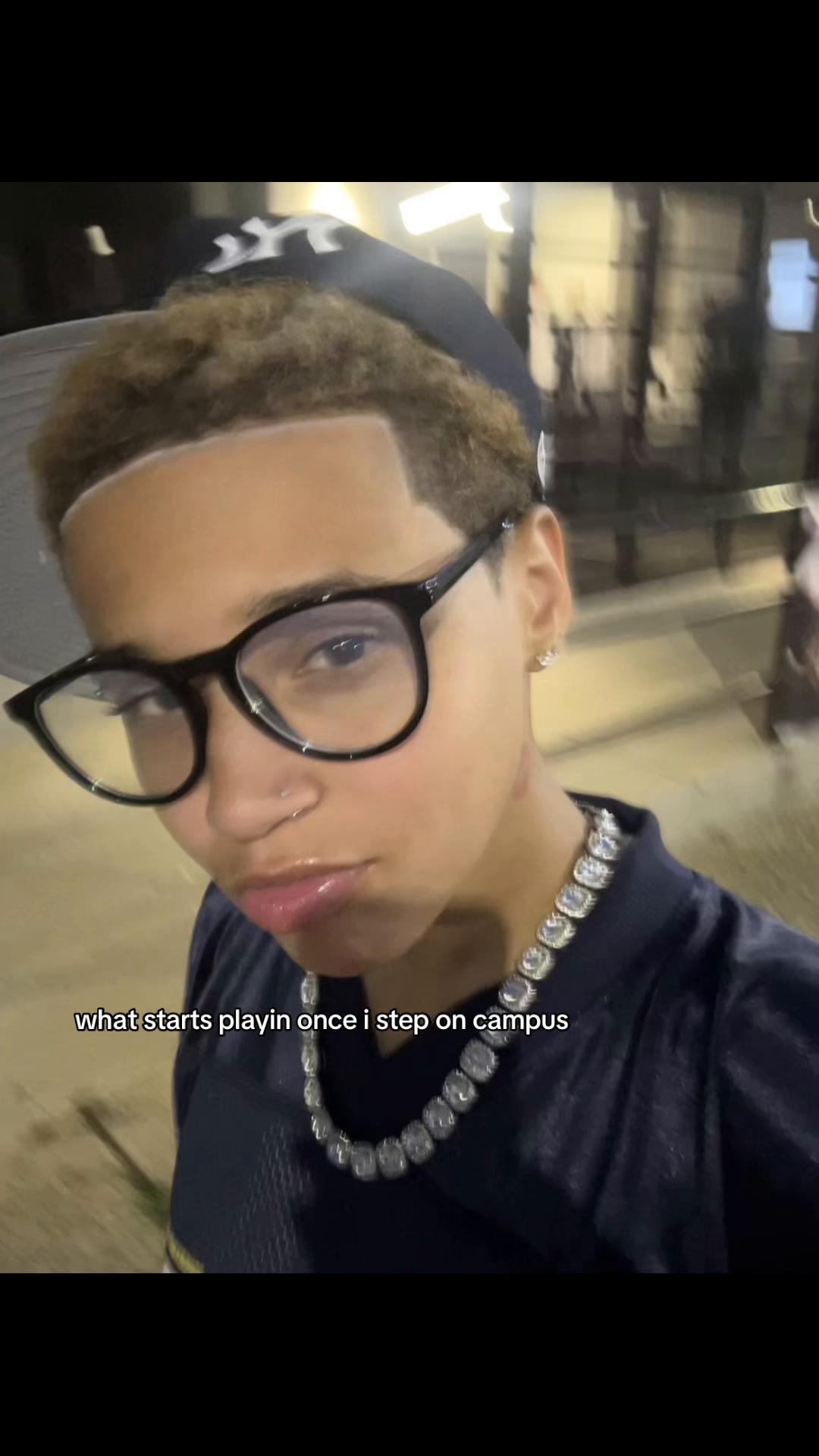 @shelovelayy