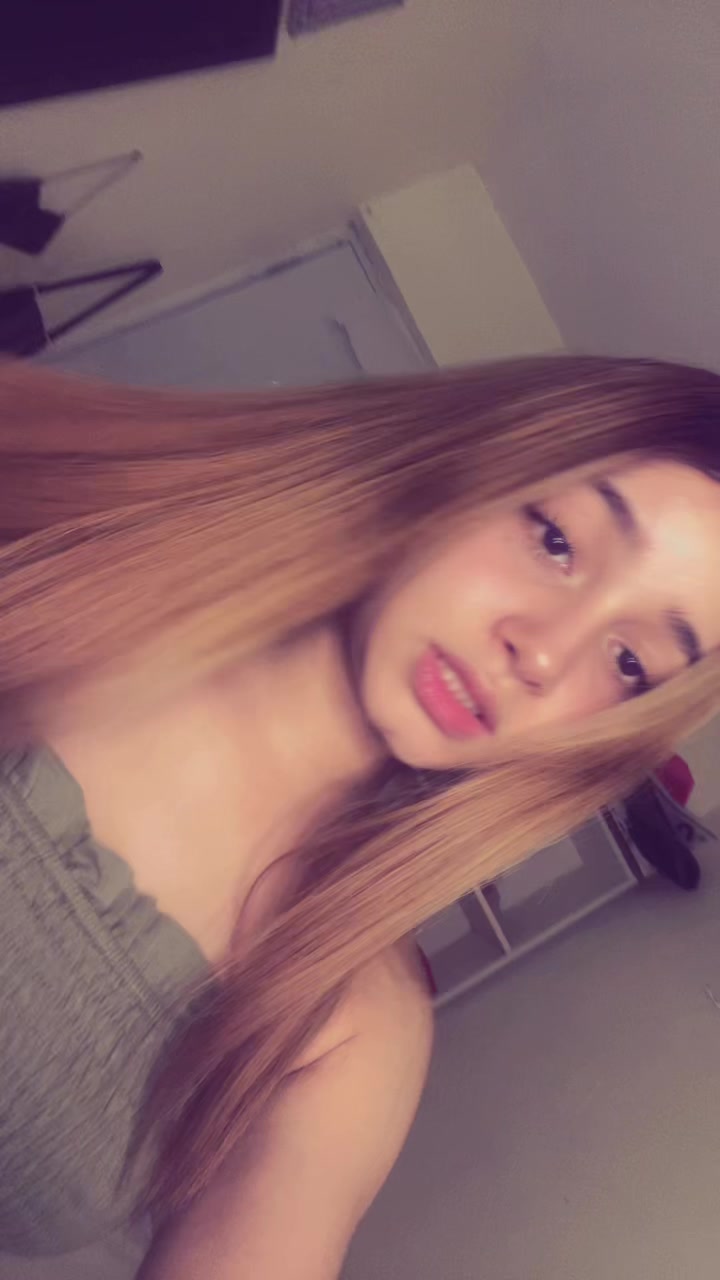 @angela_nin