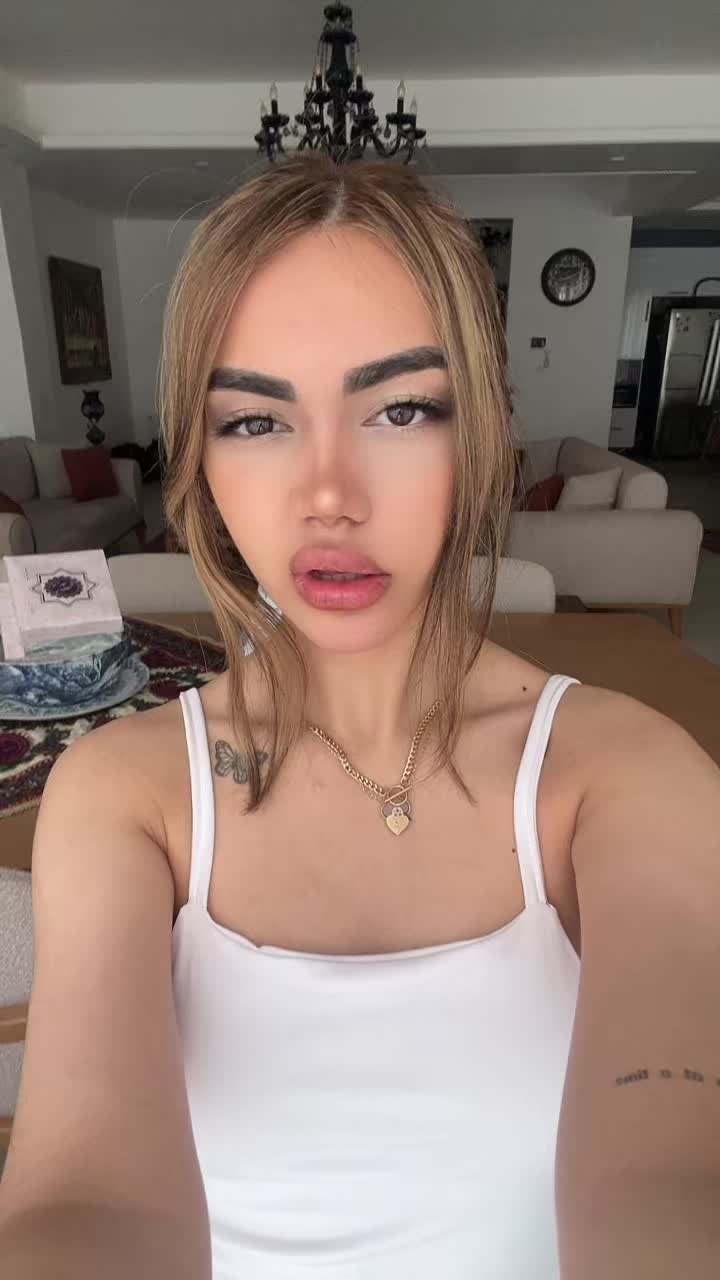 @Rozhan🦢