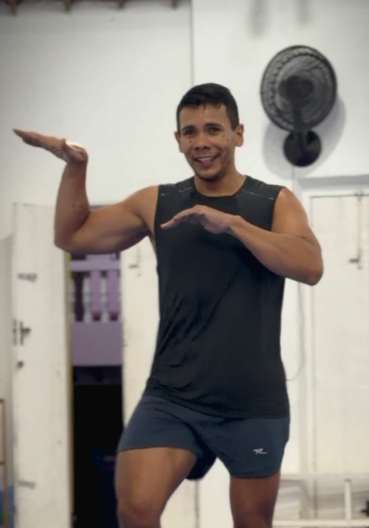 @henriqsalles