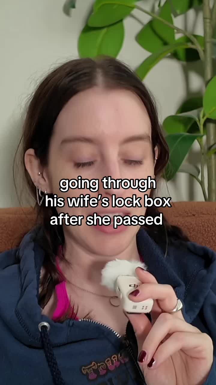 @carlyincontro
