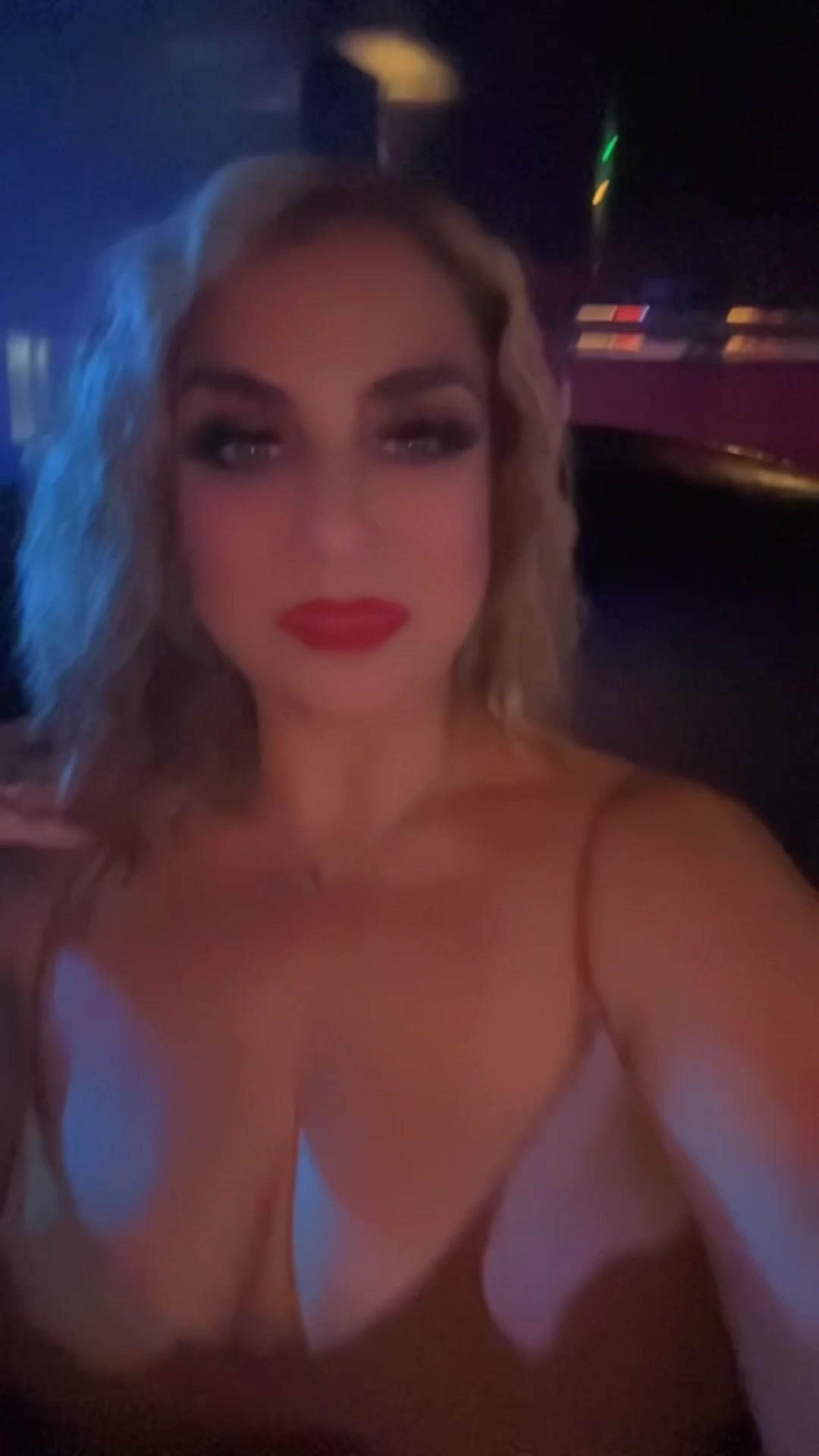 @Ladydestino