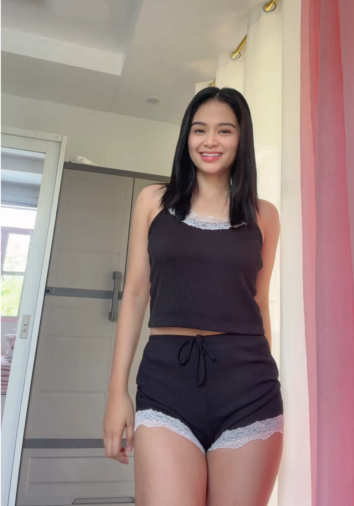 @vaneneng_ on ig (2)