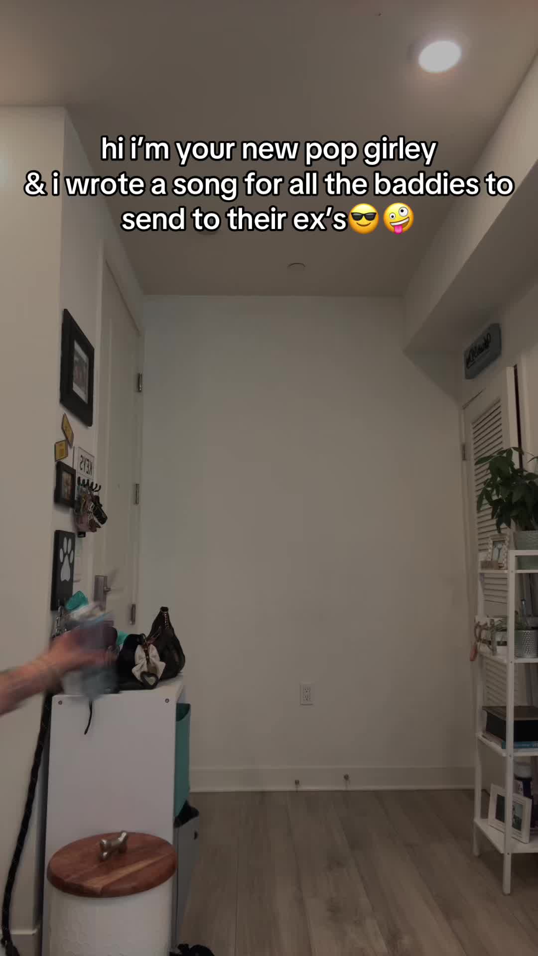 @OfficialHelene