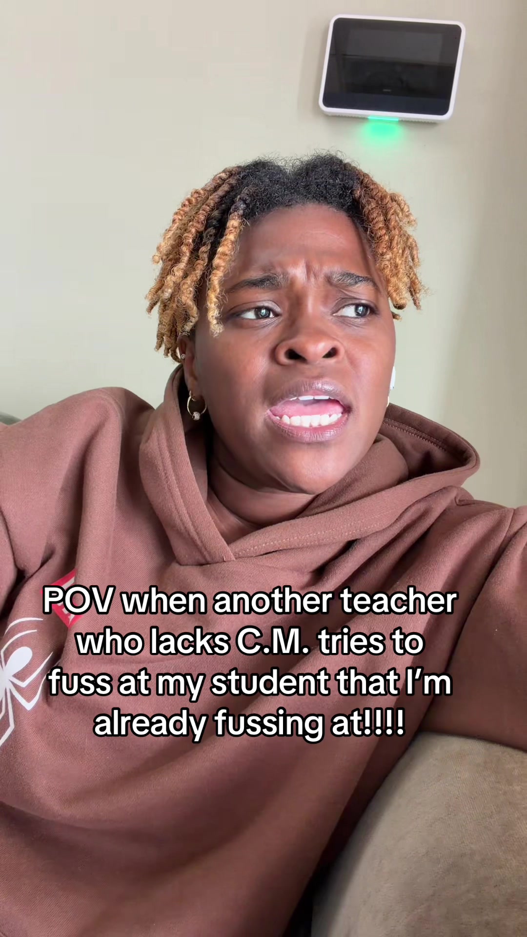 @Mrs. Hood&bull;TEACHER🍎