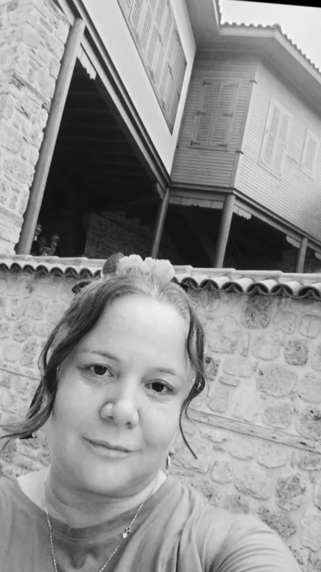 @G&uuml;lfiye Duran