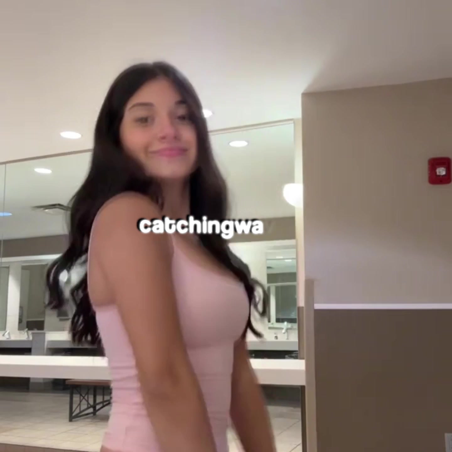 @catchingwavess_
