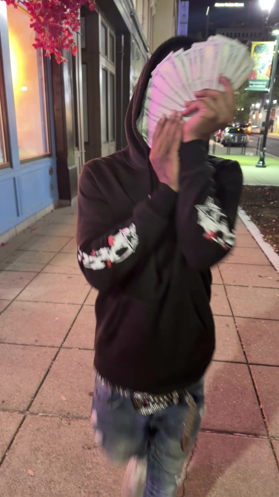 @moneyvono