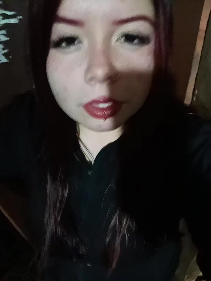 @Carolina Andrea•💋