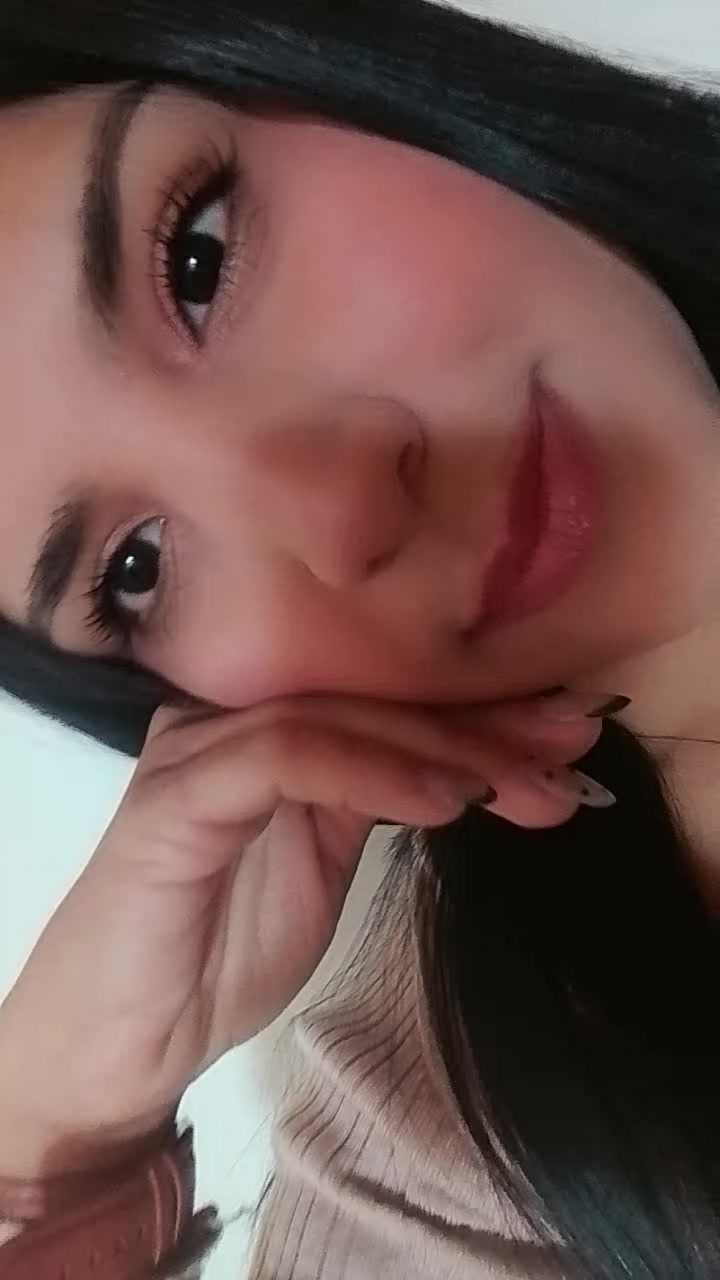 @Ꭵᐯᗩᗩ🌻