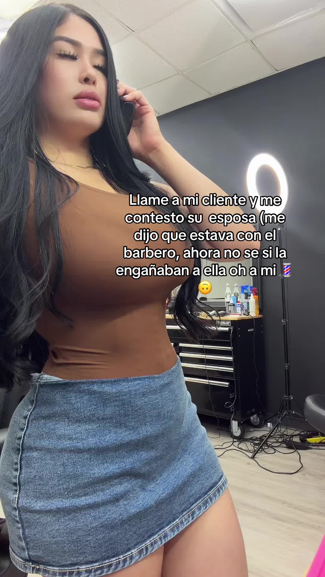 @honeybarber_