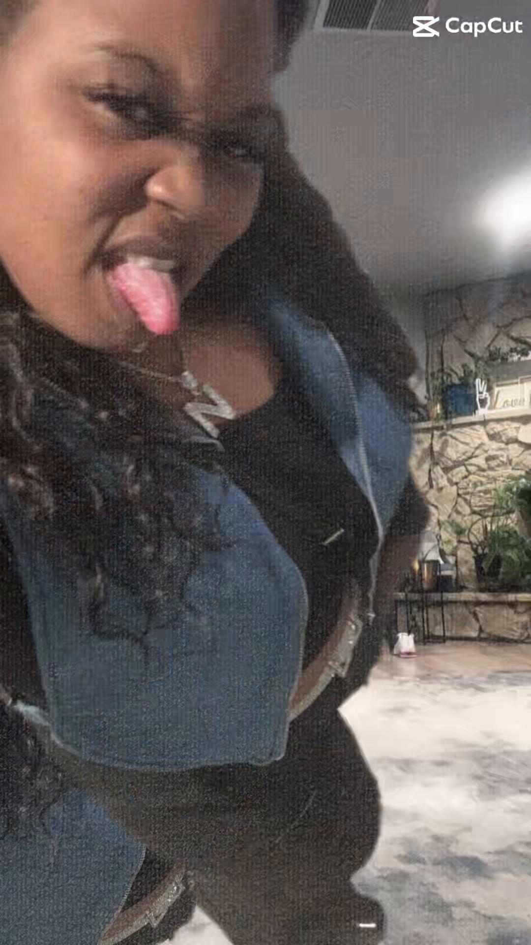 @Dimplez🥰