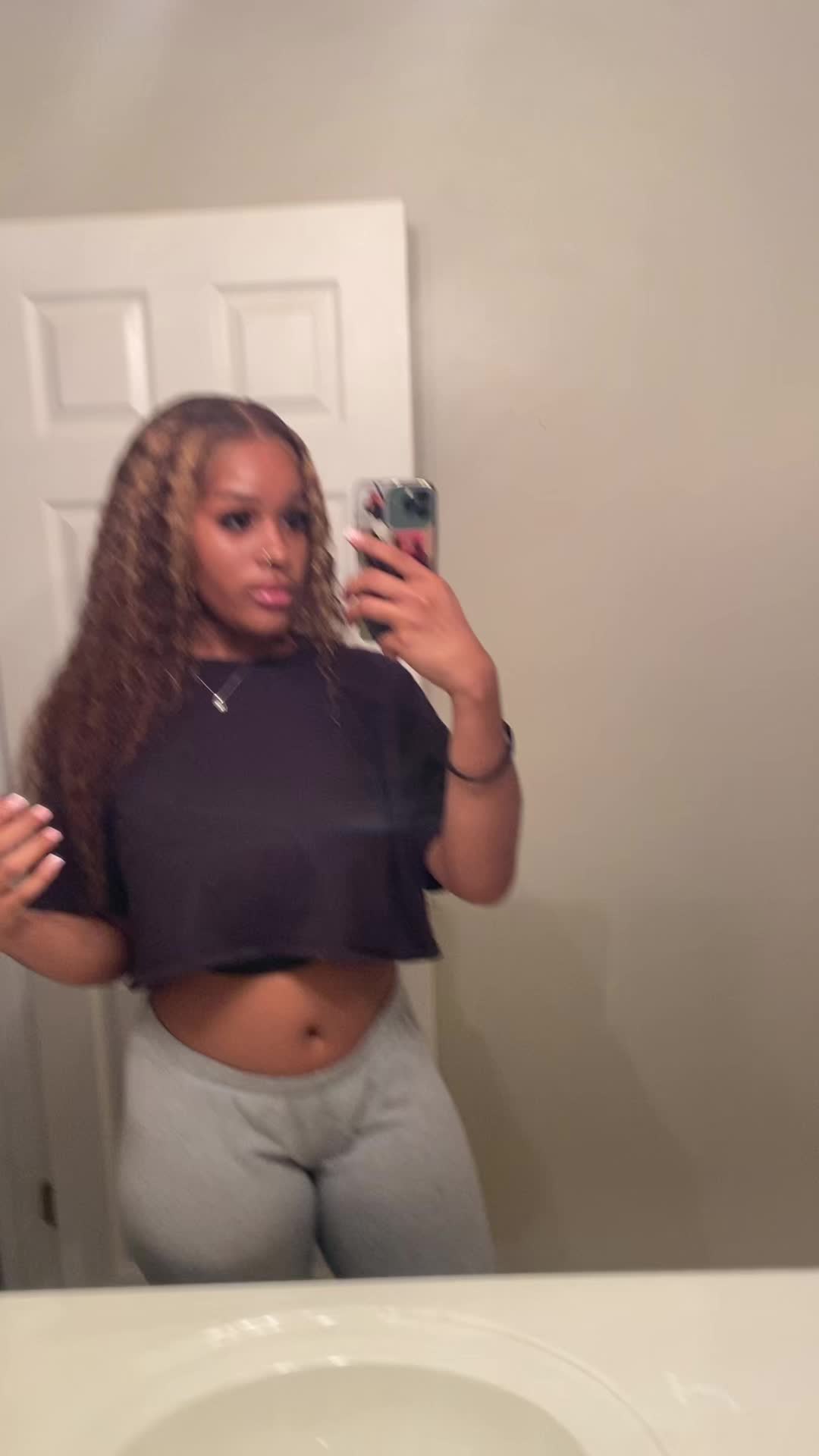 @Aniyah