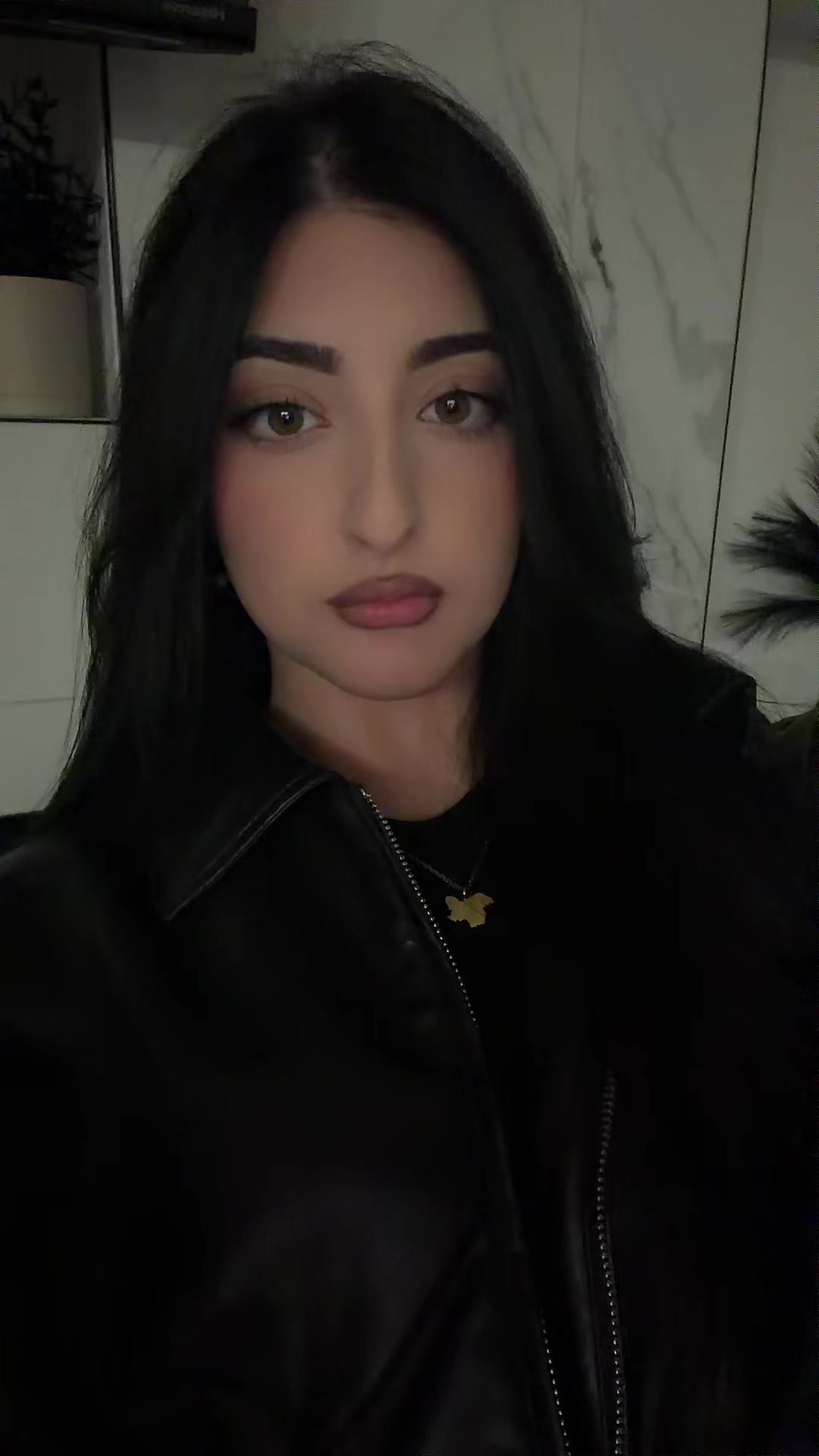 @𝐴𝑙𝑖𝑠ℎ𝑏𝑎 𝑇𝑎𝑟𝑖𝑞💜