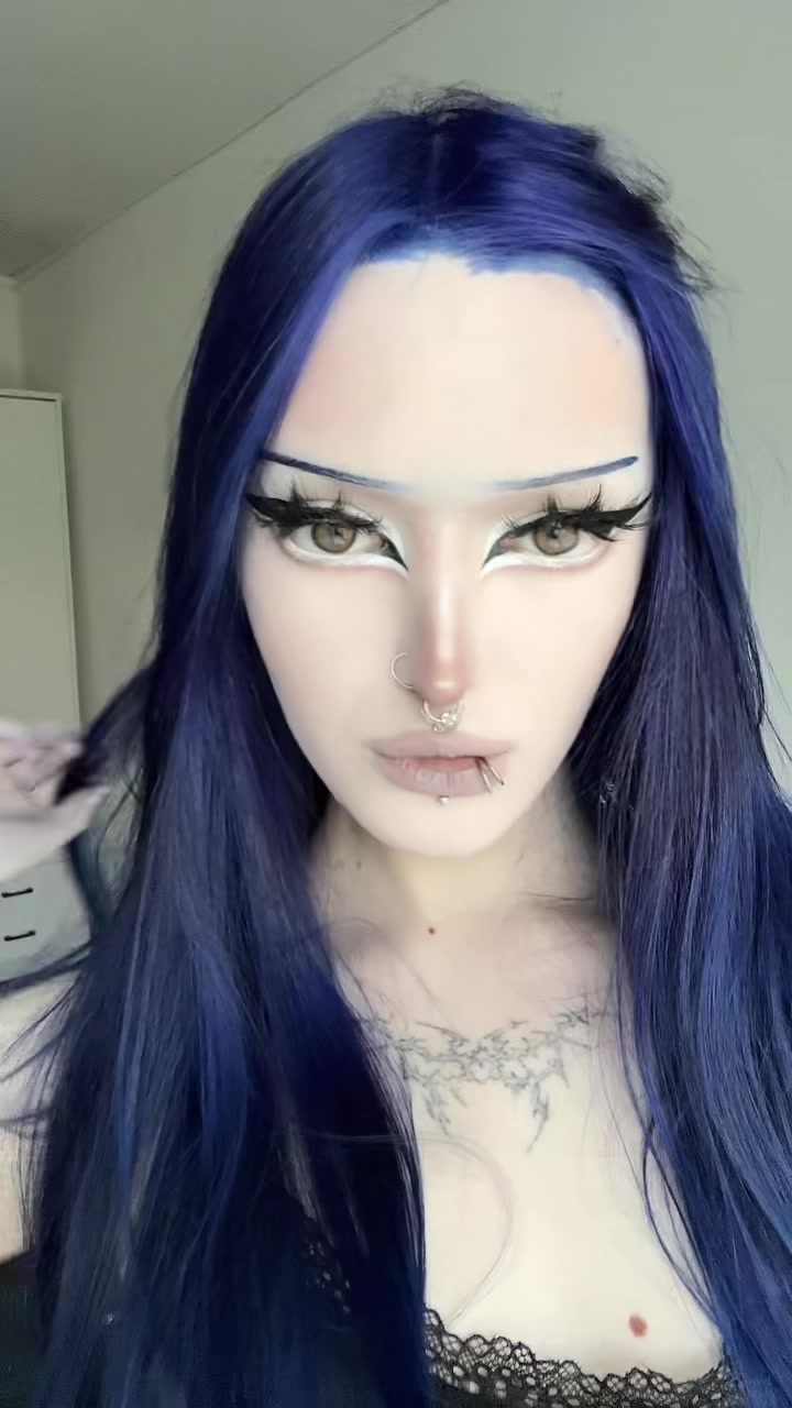 @мальвина