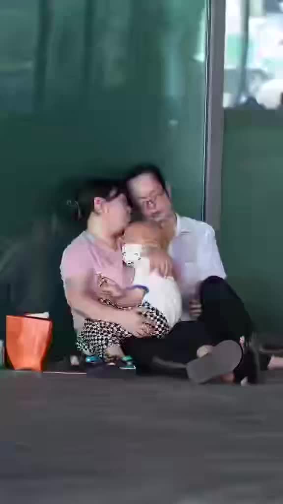 @晃晃悠悠