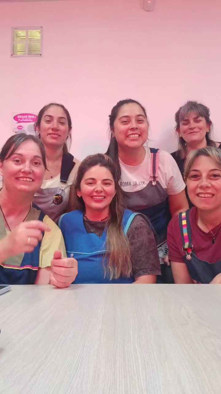 @Anii🥳