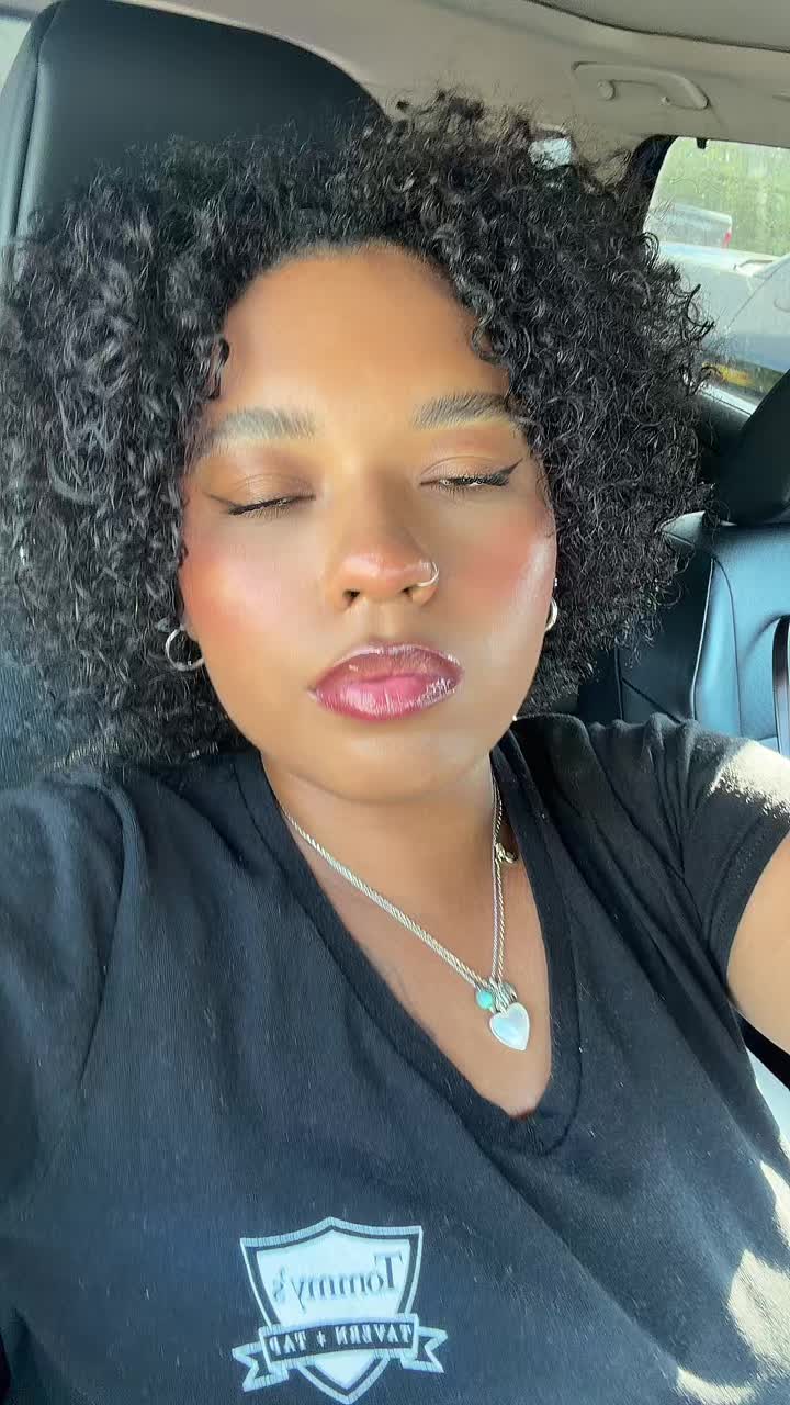 @KAYLA☯️