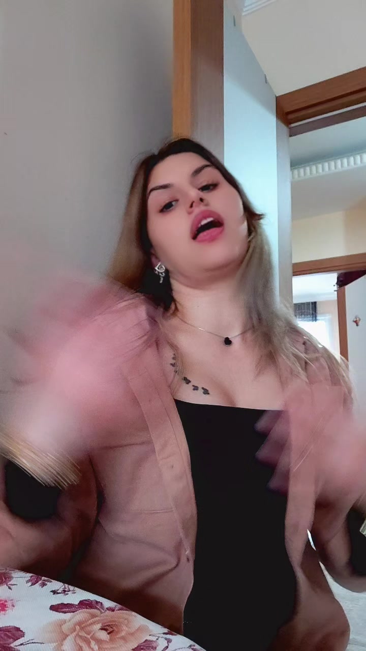 @Buse Can Karako&ccedil;