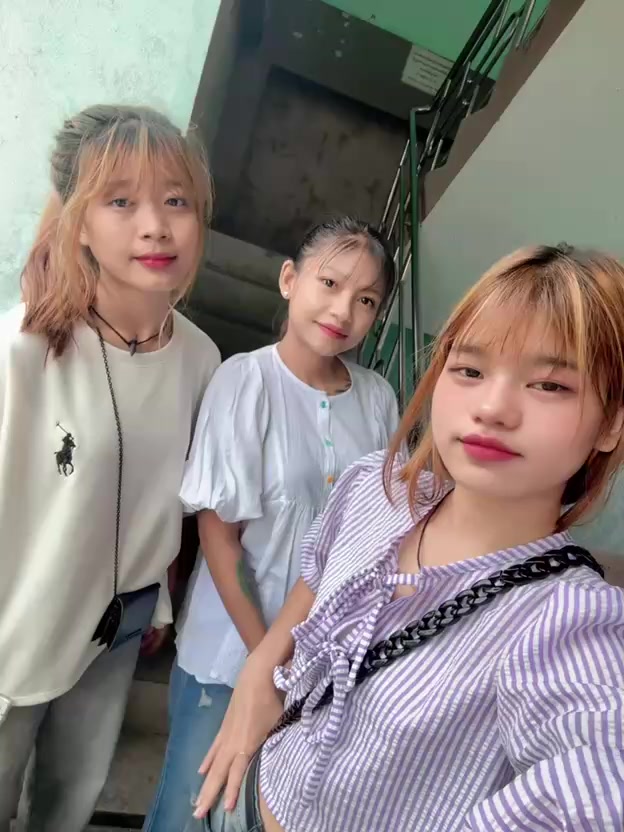 @Nadi ᥫ᭡