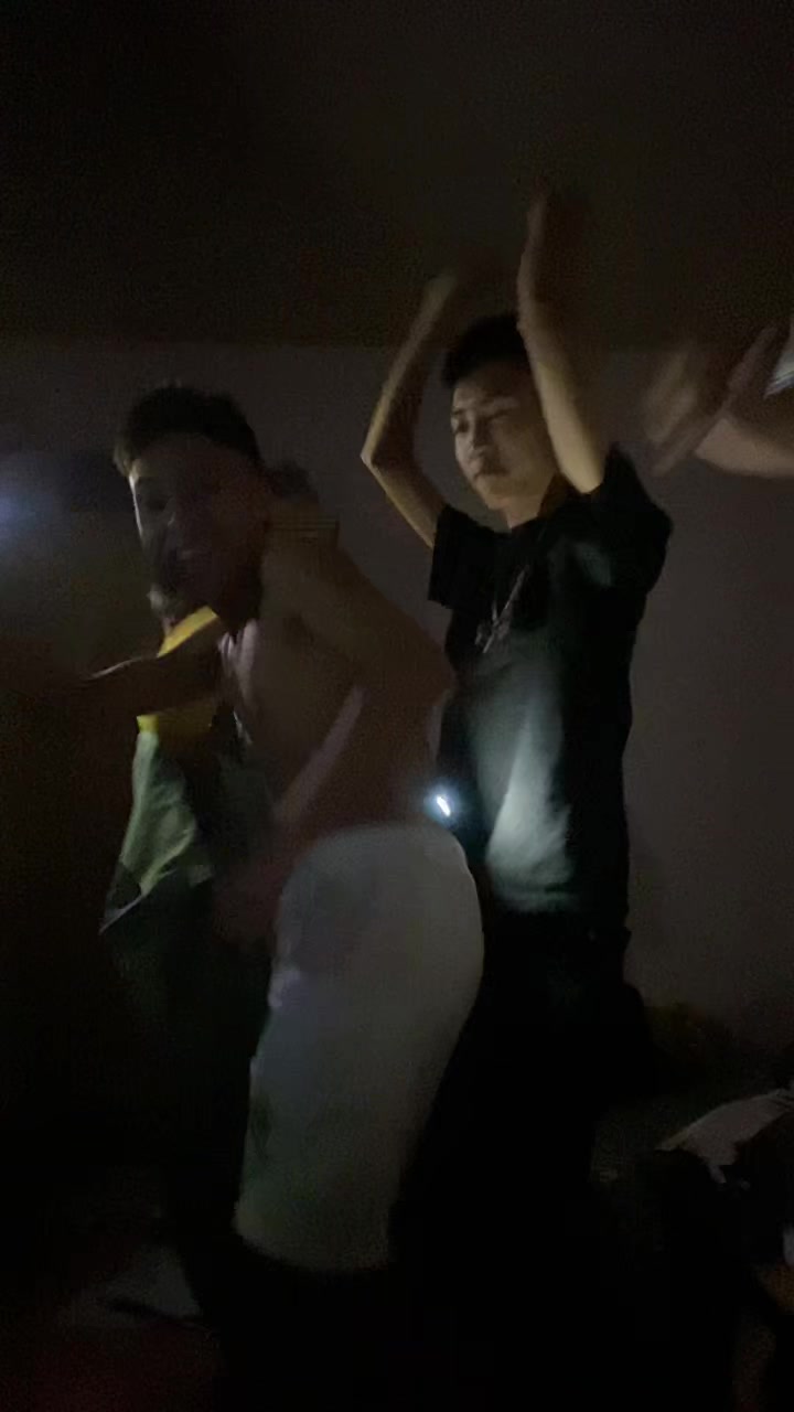 @Qu&acirc;n Khu2