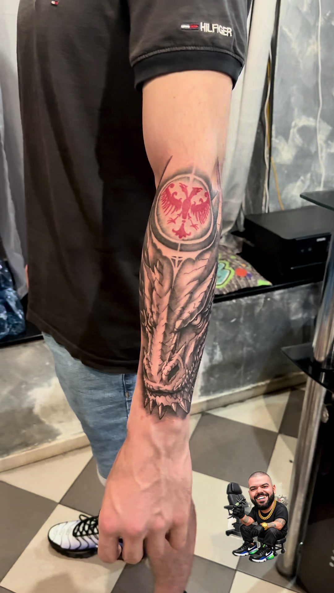 @* FIKULA • Tattoo Artist