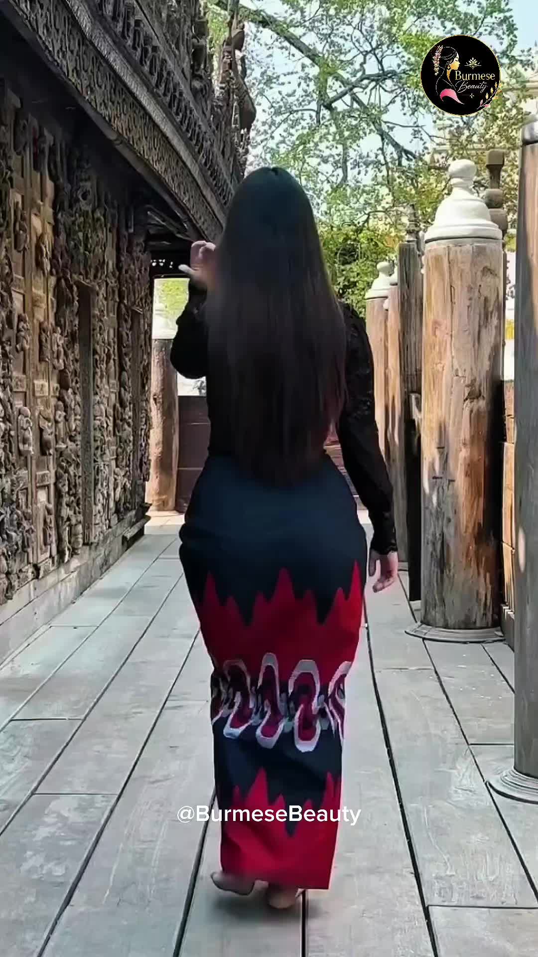 @🍑 Burmese Beauty 🍑