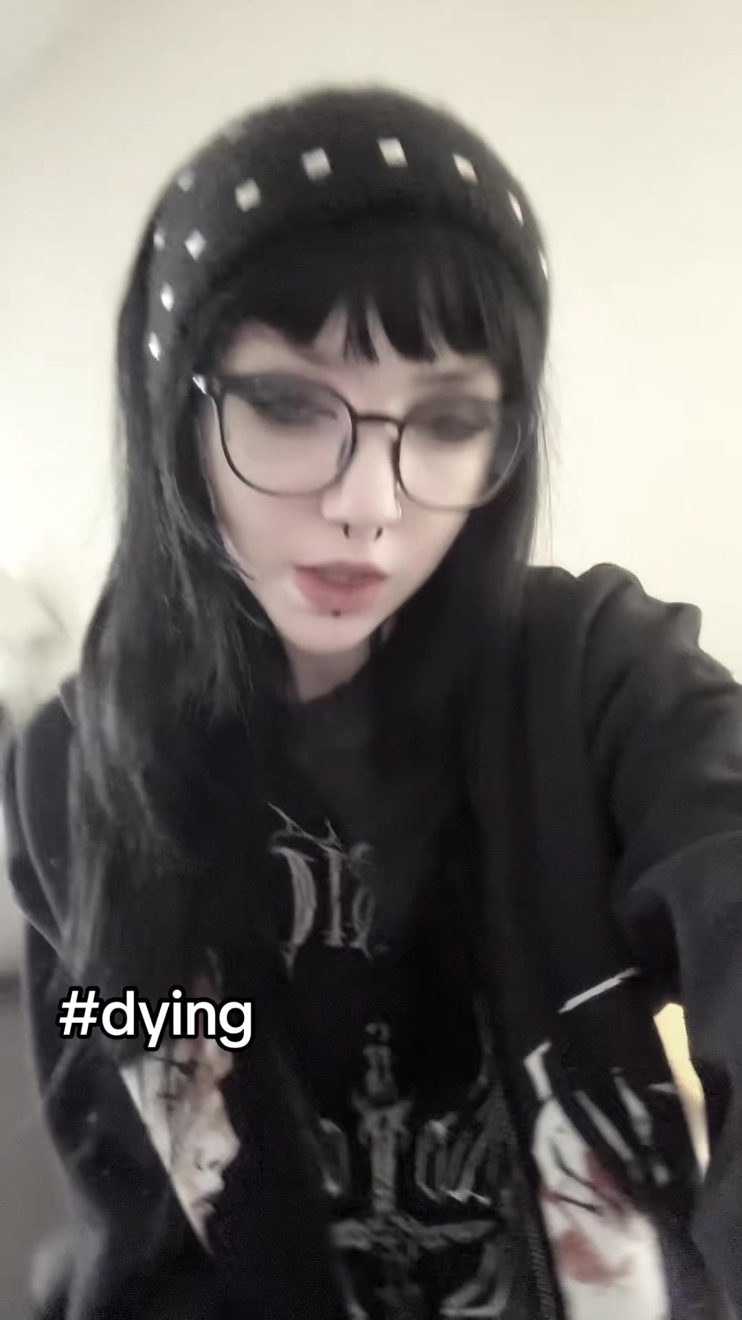 @🧸Kitty!! 🧟♀️