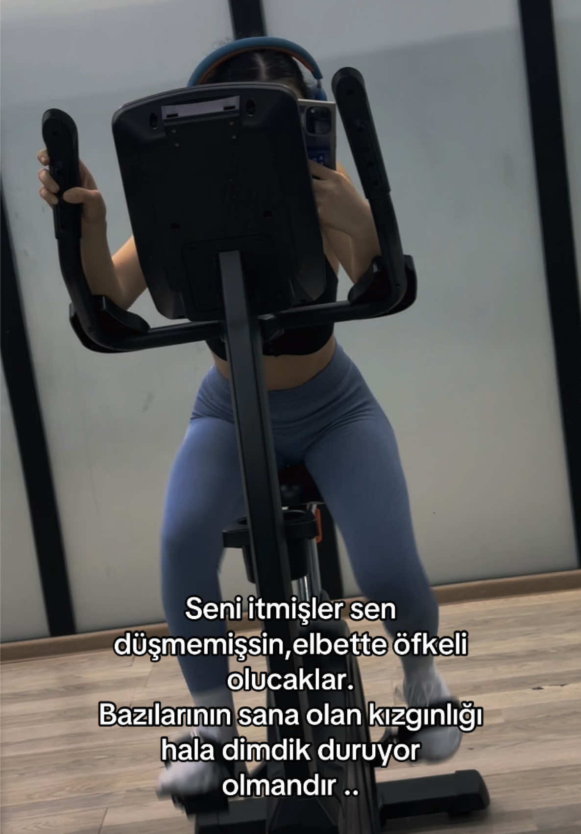 @𝓜𝓲𝓻𝓪 🤍