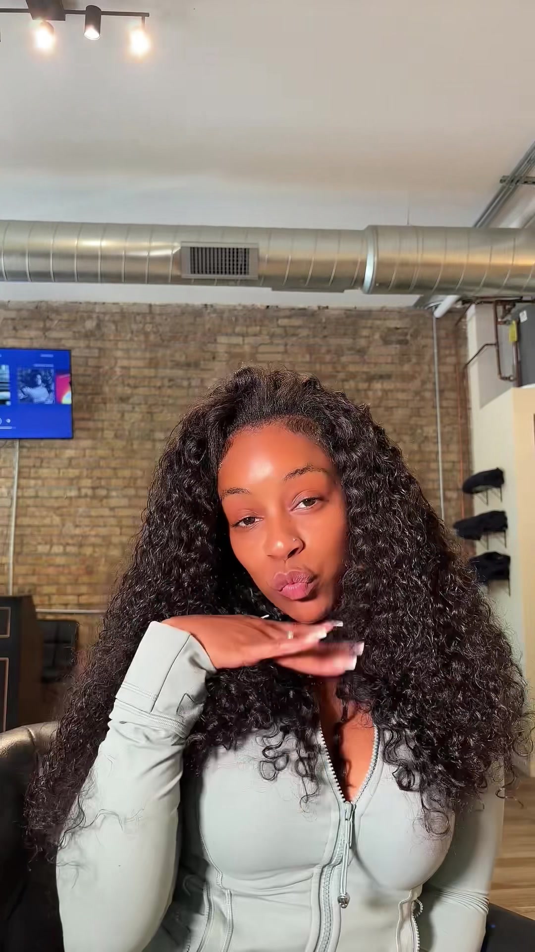 @Niyatianna