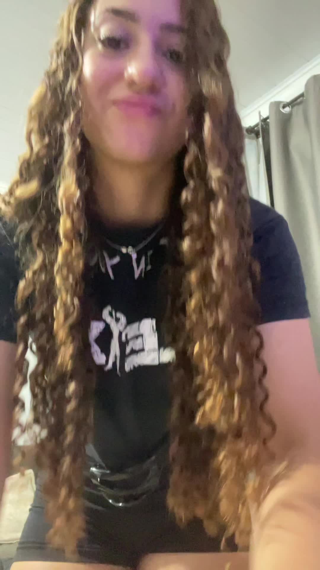 @isabelperpetua