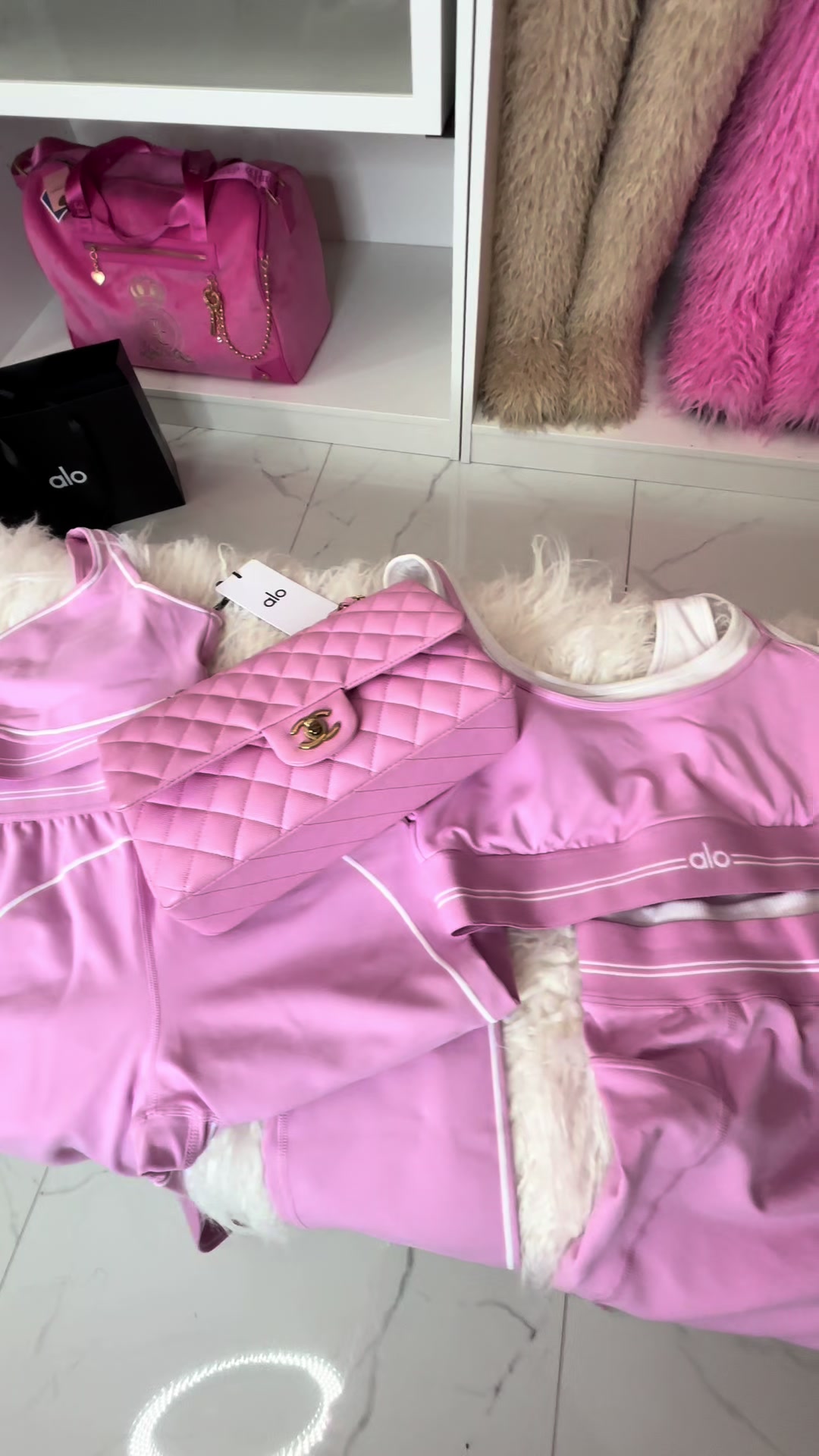 @YouTube: Marisa Austin 🎀